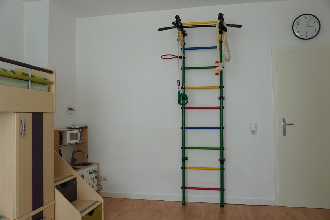 Bright, Spacious Apartment With A Lovely Terrace In The Heart Of Aquisgrana Esterno foto